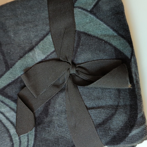 Marvel Avengers Black Panther Hooded Towel NWT - Picture 4 of 4